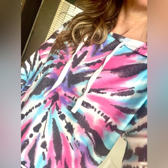 Adorable Tie Dye Hoodie - Picture 4 of 10